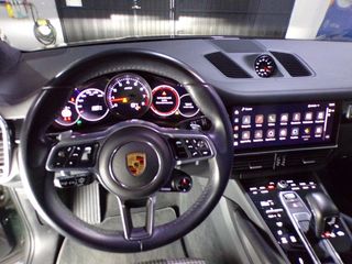 PORSCHE Cayenne Coupé GTS