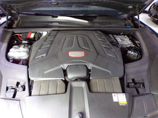 PORSCHE Cayenne Coupé GTS