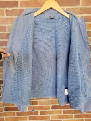 Chaqueta cortavientos Nike azul