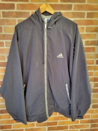 Chaqueta cortavientos Adidas vintage con capucha