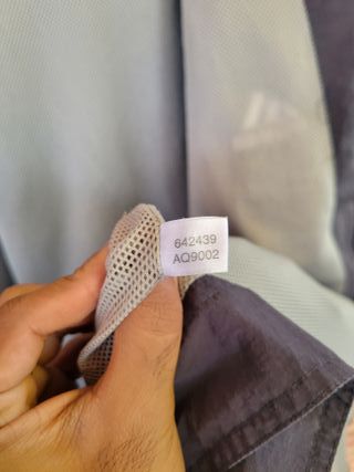 Chaqueta cortavientos Adidas vintage con capucha