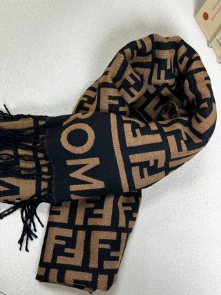 Bufanda Fendi FF Roma