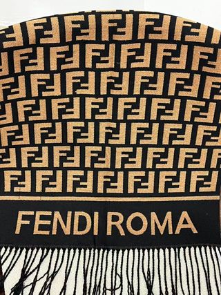Bufanda Fendi FF Roma