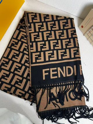 Bufanda Fendi FF Roma