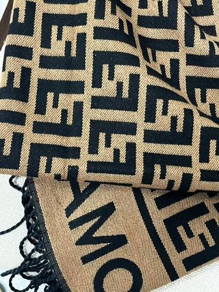 Bufanda Fendi FF Roma