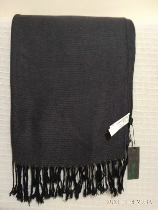 BENETTON hombre sin ESTRENAR con ETIQUETA