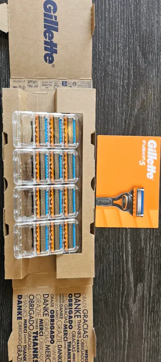 12 Lamette Gillette Fusion 5 Nuove