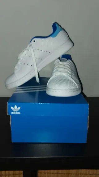 Adidas Stan Smith Scarpe Bianche e Blu