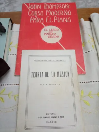 Lote 2 libros música: Piano y Teoría