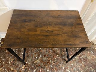 Mesa de ordenador madera y metal