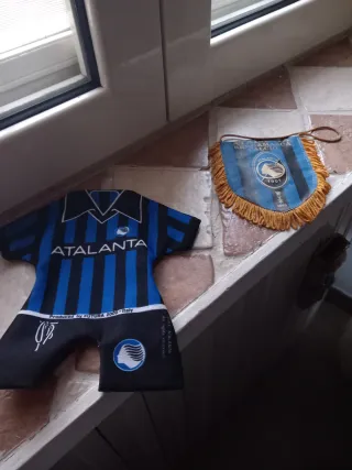 Maglia e bandierina Atalanta