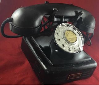 Teléfono Antiguo Standard Eléctrica CTNE Negro