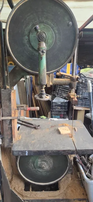 Serradora de carpintería ..herramienta