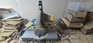 Serradora de carpintería ..herramienta