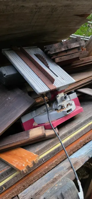 Serradora de carpintería ..herramienta