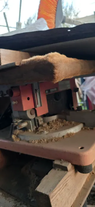 Serradora de carpintería ..herramienta