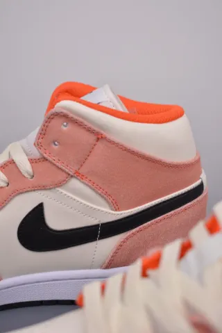 Zapatillas Nike Air Jordan 1 Mid Rosa/Blanco