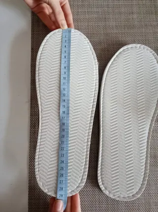 Zapatillas de estar por casa nuevas