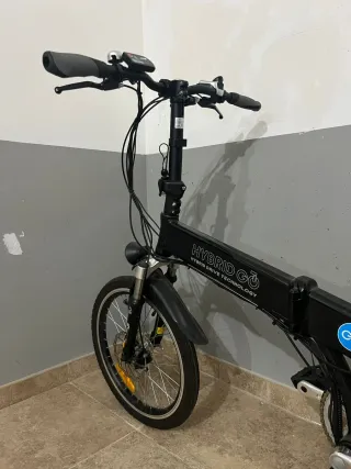 Bicicleta Eléctrica Híbrida Plegable Negra