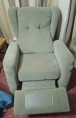 Sillón de tela cómodo