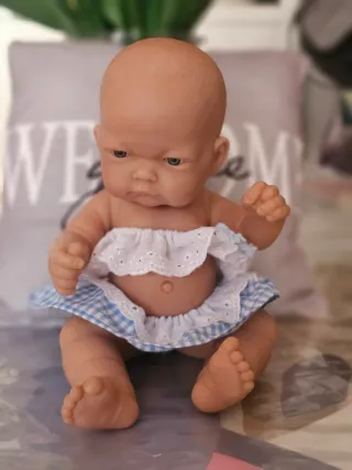 Muñeco bebé Antonio Juan pequeño