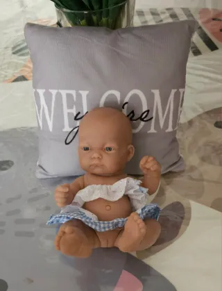 Muñeco bebé Antonio Juan pequeño