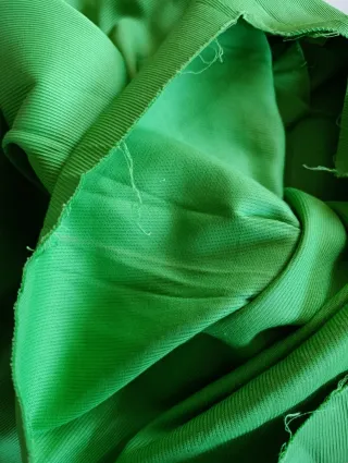 Stoffa verde a coste puro cotone