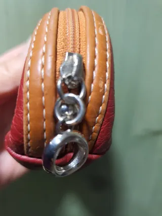 Monederos pequeños de piel