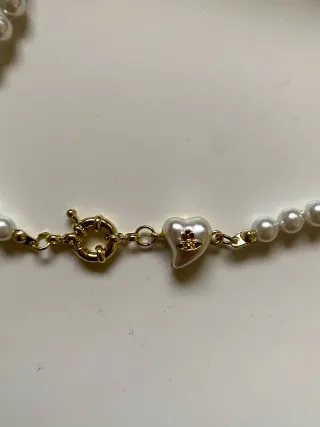 Collar Vivienne Westwood Corazón Dorado y Blanco