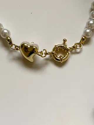 Collar Vivienne Westwood Corazón Dorado y Blanco