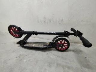 Patinete plegable Negro Ruedas Rojas