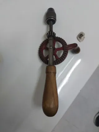 Berbiquí manual antiguo