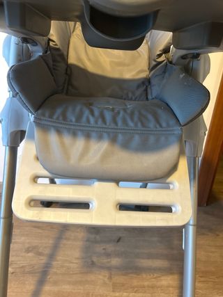Trona Chicco gris con ruedas entrega en Tarragona