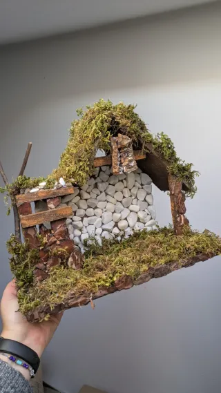 Capanna presepe grotta in pietra bianca