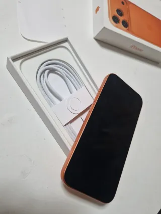iPhone 17 Pro Naranja