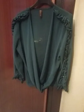 Camicia donna verde con rouches