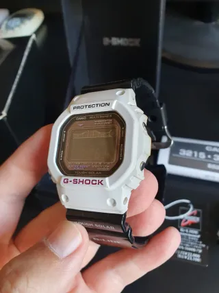 Casio G-Shock GWX-5600B Reloj Solar