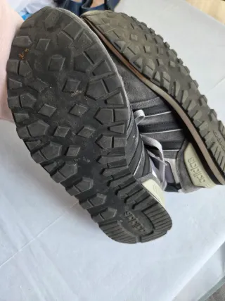 Scarpe Adidas Taglia 44