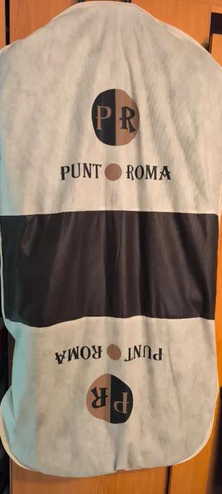 Abrigo de piel negro