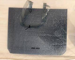 Borse boutique Miu Miu effetto bolla grigie