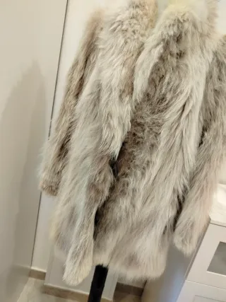 Giaccone di pelliccia beige/grigio