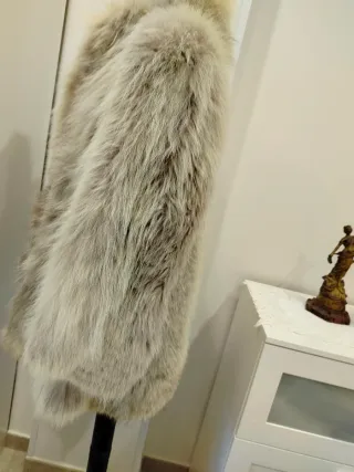 Giaccone di pelliccia beige/grigio