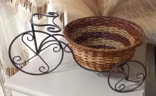 Porta piante in ferro battuto stile bicicletta