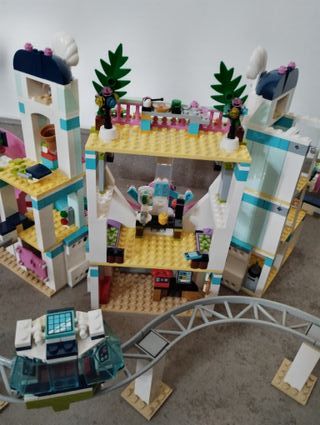 LEGO Friends 41347 - Resort Heartlake City
