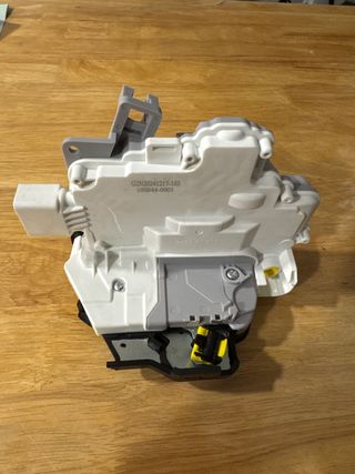 Cerradura Izquierda Audi A3/A4 Sportback 8P1