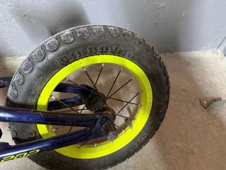 Bicicleta de equilibrio Monty 12 para niños