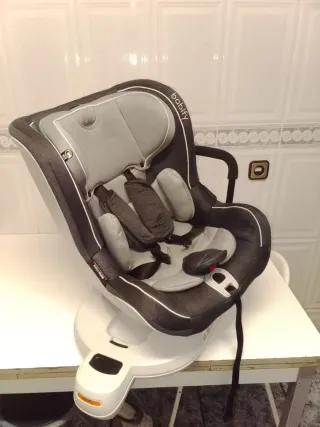 Silla coche Babify 360° y Isofix .