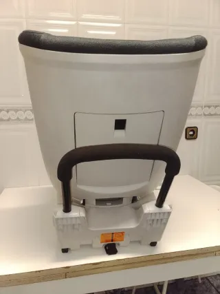 Silla coche Babify 360° y Isofix .