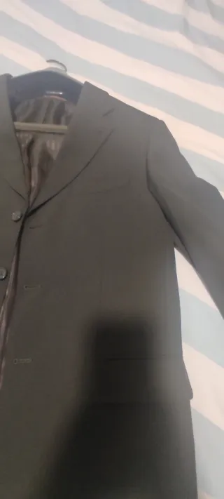 Traje de vestir color caqui