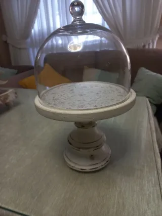 Quesera de exposición de madera y cristal